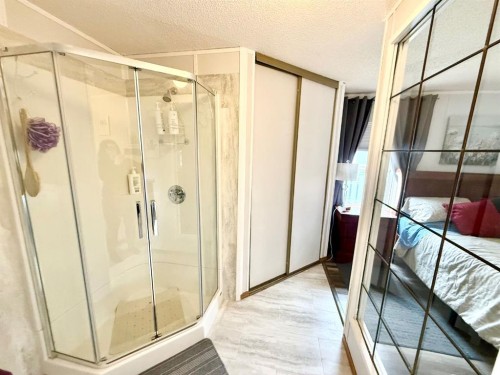 102 Nickerson Avenue, Hinton, AB 