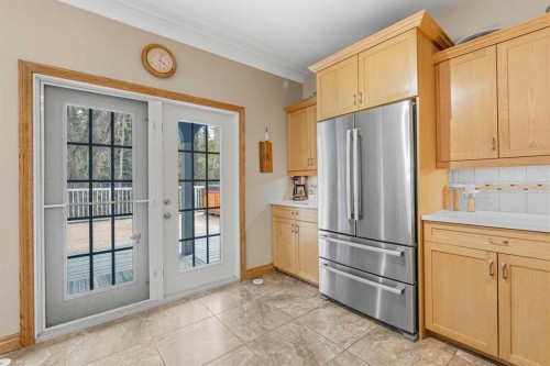 322 4 Street, Rural Woodlands County, AB - Indoor Photo Showing Kitchen