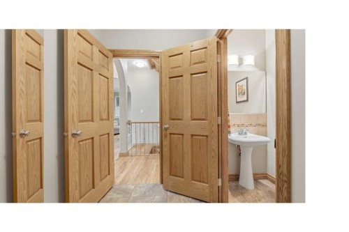 322 4 Street, Rural Woodlands County, AB - Indoor Photo Showing Other Room