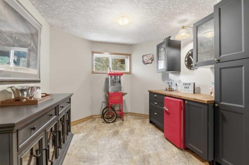 322 4 Street, Rural Woodlands County, AB - Indoor