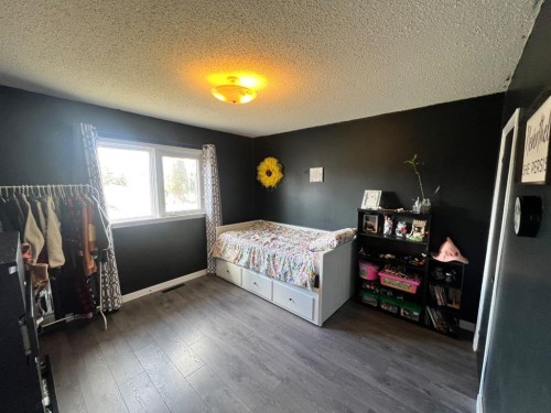 4906 55 Street, Athabasca, AB - Indoor Photo Showing Bedroom