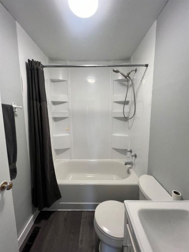 4906 55 Street, Athabasca, AB - Indoor Photo Showing Bathroom