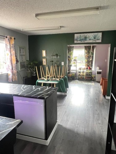 4906 55 Street, Athabasca, AB - Indoor