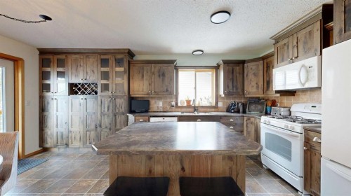 42 Olson Crescent, Whitecourt, AB 
