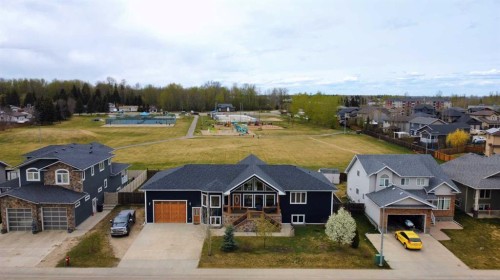 812 9 Street Se, Slave Lake, AB - Outdoor With Facade