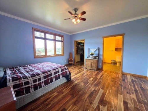 812 9 Street Se, Slave Lake, AB - Indoor Photo Showing Bedroom