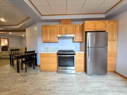 812 9 Street Se, Slave Lake, AB - Indoor Photo Showing Kitchen