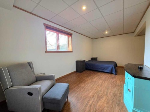 812 9 Street Se, Slave Lake, AB - Indoor