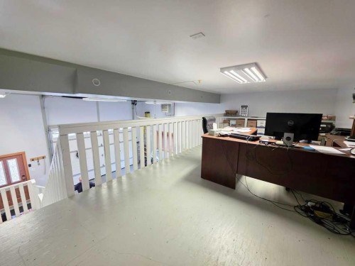 812 9 Street Se, Slave Lake, AB - Indoor