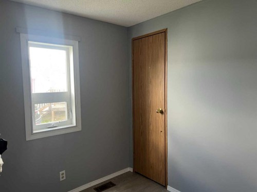 403 9 Street, Fox Creek, AB 