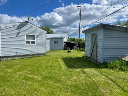 403 9 Street, Fox Creek, AB 