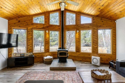 1651 Lakeview Lane, Calling Lake, AB 