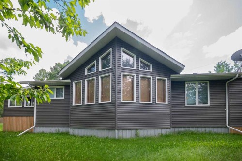 1651 Lakeview Lane, Calling Lake, AB 