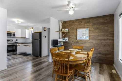 1651 Lakeview Lane, Calling Lake, AB 