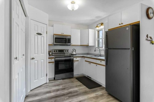 1651 Lakeview Lane, Calling Lake, AB 