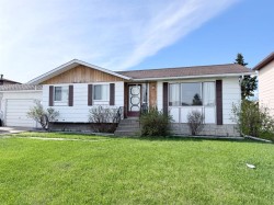 5107 46 Avenue Mayerthorpe, AB T0E 1N0