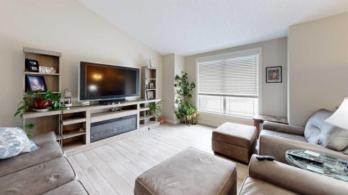 1 Park Close, Whitecourt, AB - Indoor Photo Showing Living Room