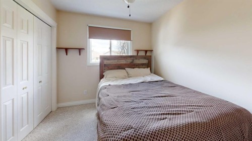 1 Park Close, Whitecourt, AB - Indoor Photo Showing Bedroom