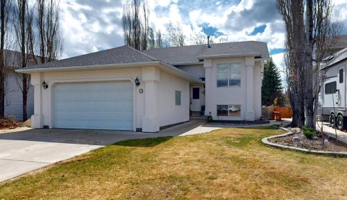 1 Park Close  Whitecourt, AB T7S 1S7