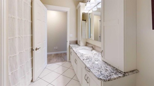 1 Park Close, Whitecourt, AB - Indoor Photo Showing Bathroom