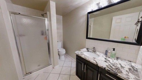 1 Park Close, Whitecourt, AB - Indoor Photo Showing Bathroom