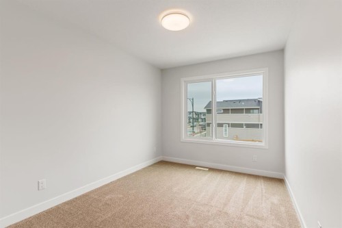 6003 Edmonds Place Nw, Edmonton, AB - Indoor Photo Showing Other Room