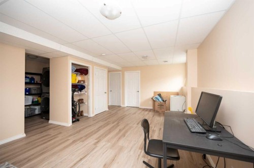 2819 46 Avenue, Athabasca, AB - Indoor Photo Showing Other Room