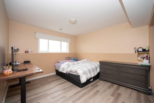 2819 46 Avenue, Athabasca, AB - Indoor Photo Showing Bedroom