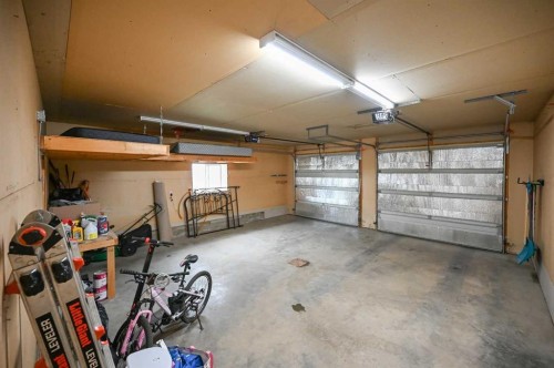 2819 46 Avenue, Athabasca, AB - Indoor Photo Showing Garage