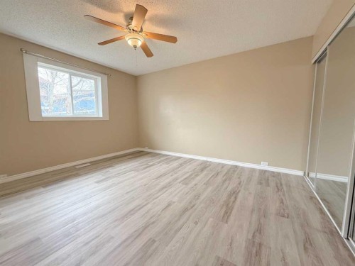 3209 45 Avenue, Athabasca, AB - Indoor Photo Showing Other Room