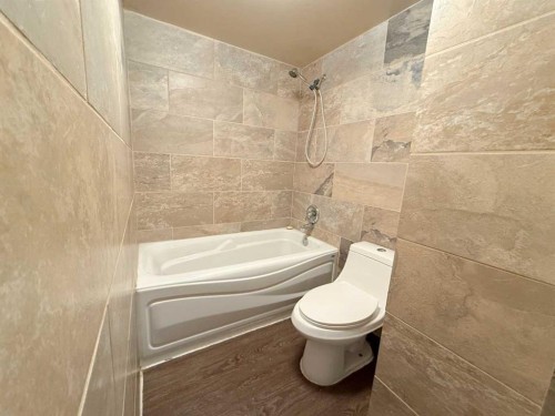 3209 45 Avenue, Athabasca, AB - Indoor Photo Showing Bathroom