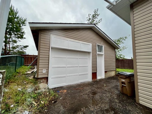 3209 45 Avenue, Athabasca, AB - Outdoor With Exterior