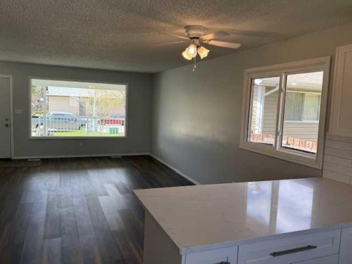 11 Chaisson Crossing, Whitecourt, AB - Indoor