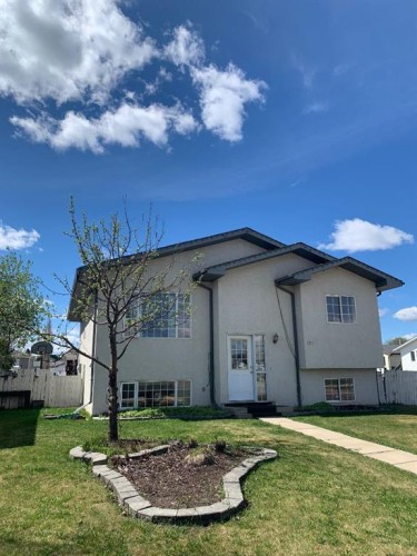 121 Mink Creek Road  Whitecourt, AB T7S 1C9