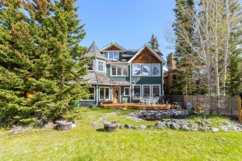 533 1St Street, Canmore, AB - Outdoor