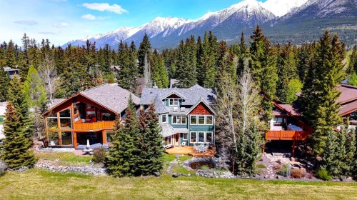 533 1St Street, Canmore, AB - Outdoor