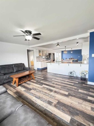 5302 50 Ave, Mayerthorpe, AB - Indoor Photo Showing Other Room
