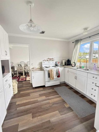 5302 50 Ave, Mayerthorpe, AB - Indoor