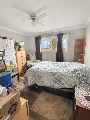 5302 50 Ave, Mayerthorpe, AB - Indoor Photo Showing Bedroom