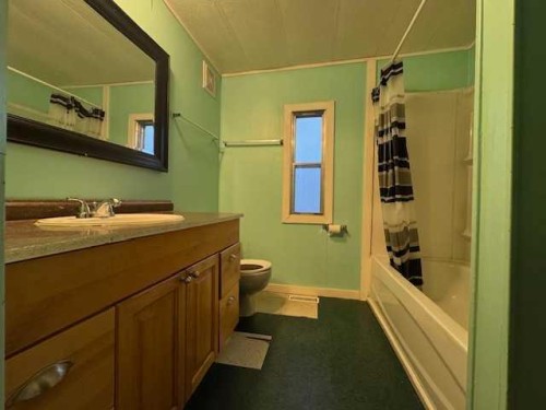 008-810 56 Street, Edson, AB 