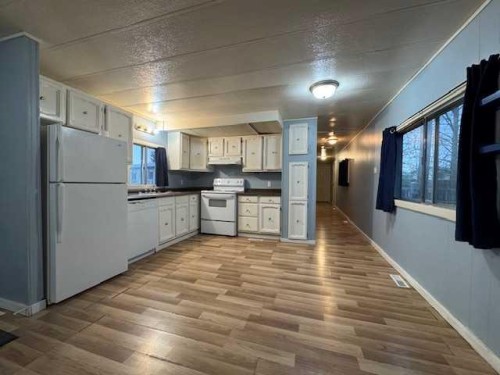 008-810 56 Street, Edson, AB 