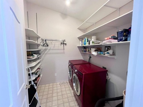 166 Hallam Drive, Hinton, AB - Indoor Photo Showing Laundry Room