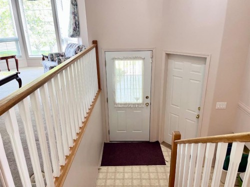 166 Hallam Drive, Hinton, AB - Indoor Photo Showing Other Room