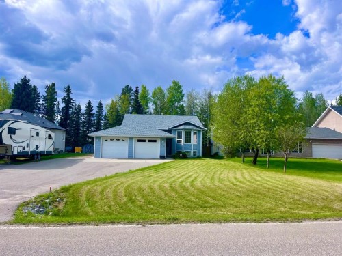 166 Hallam Drive, Hinton, AB - Outdoor