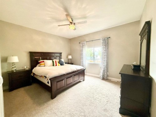 108 Trestle Place, Hinton, AB - Indoor Photo Showing Bedroom
