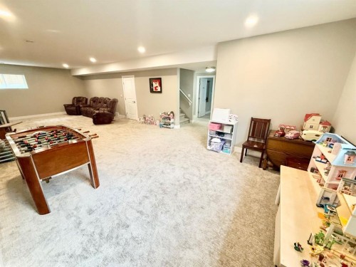 108 Trestle Place, Hinton, AB - Indoor Photo Showing Other Room