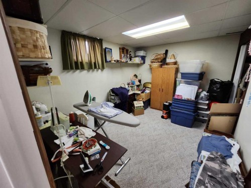 716 6 Avenue, Fox Creek, AB - Indoor Photo Showing Basement