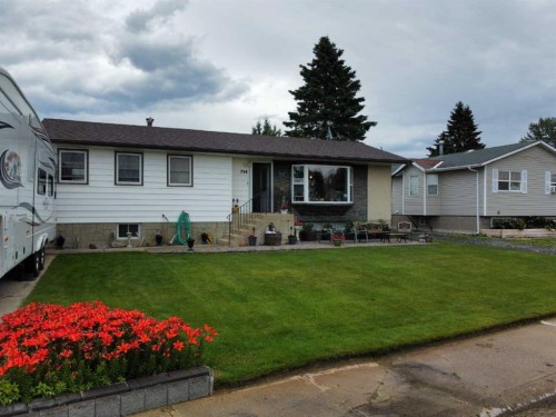 716 6 Avenue, Fox Creek, AB - Outdoor