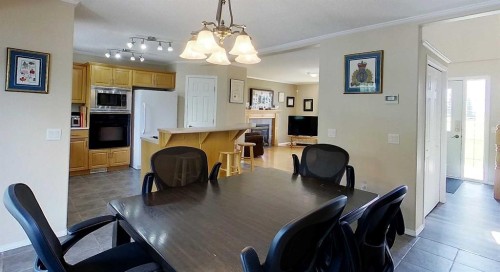 1-53018 Range Rd 175, Rural Yellowhead County, AB - Indoor Photo Showing Dining Room
