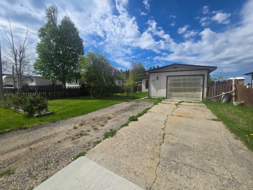 630 53Rd Street, Edson, AB - Outdoor